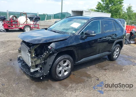 2022 Toyota Rav4 Xle z USA, uszkodzony, nr VIN 2T3P1RFV4NW284609